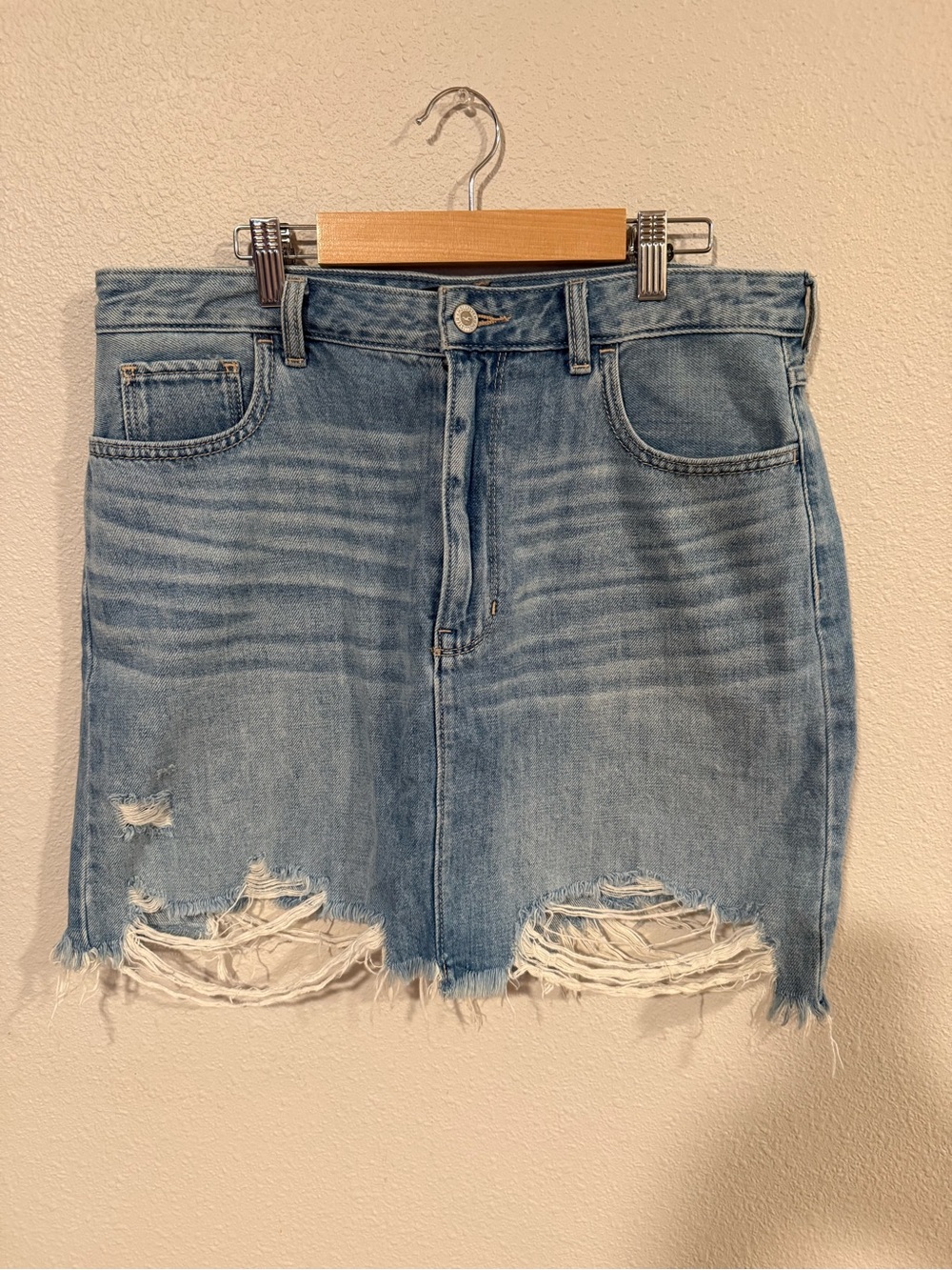 HOLLISTER ULTRA HIGH RISE 13 - Picture 2 of 4